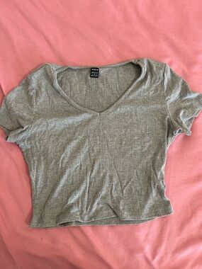 SHEIN Ribbed V-Neck Crop Top in Light Gray